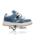 Sneaker Lefties